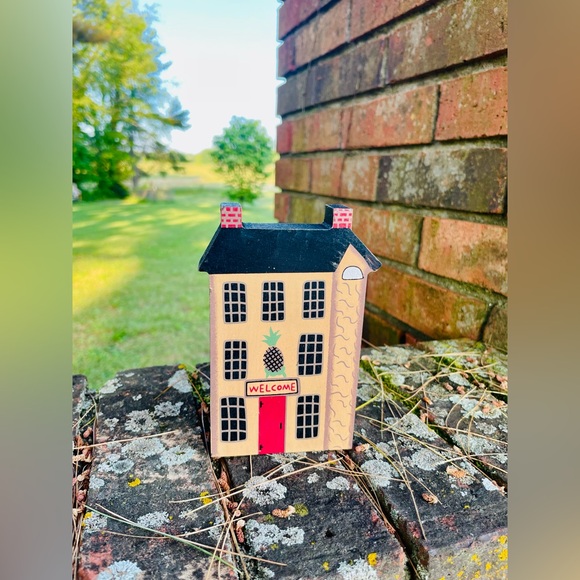 *Town House Blocks Welcome Primitive Shelf Sitter - Picture 8 of 12